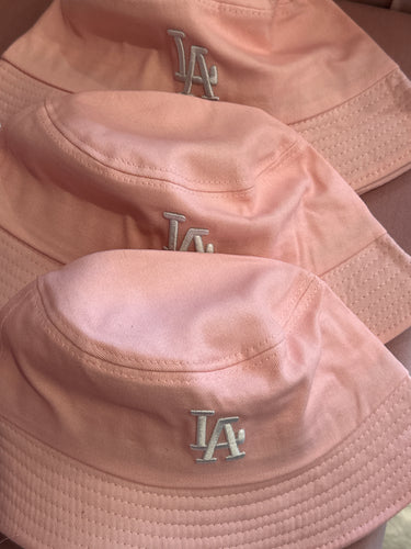 LA bucket hat baby pink