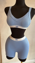 Chloe set
