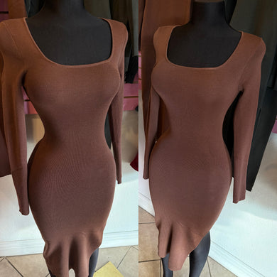 She’s snatched dress brown